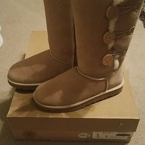Ugg boots size 7